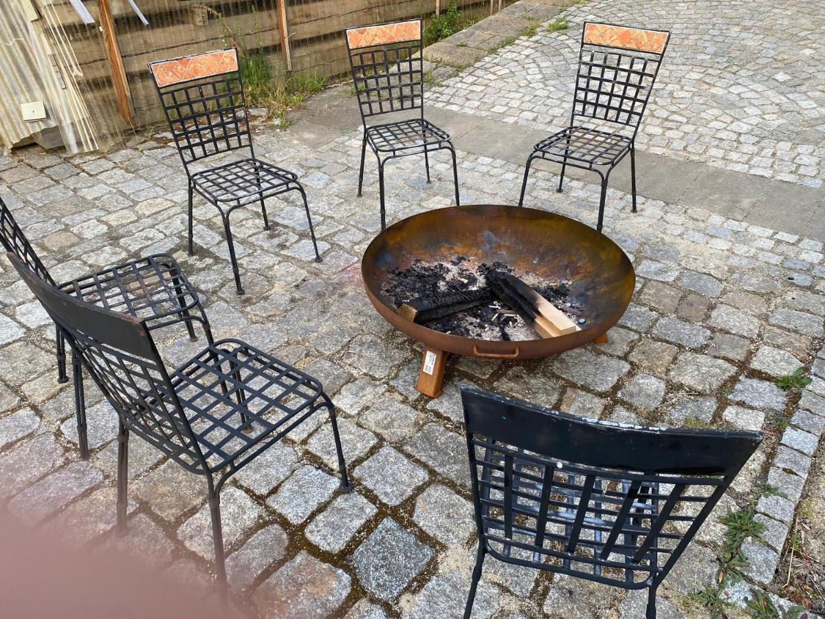 Fewo Gerichtsstube Im Rittergut Leppersdorf Bei Radeberg Fuer 6 Pers Wachau Bagian luar foto